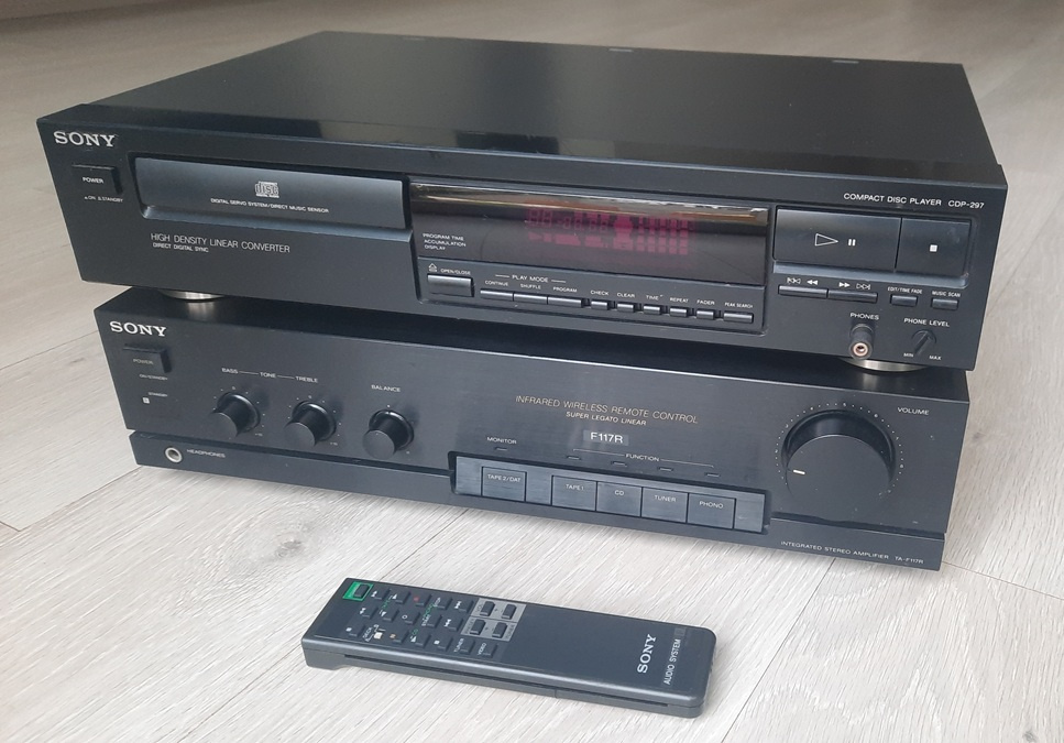 CD a zosilňovač SONY