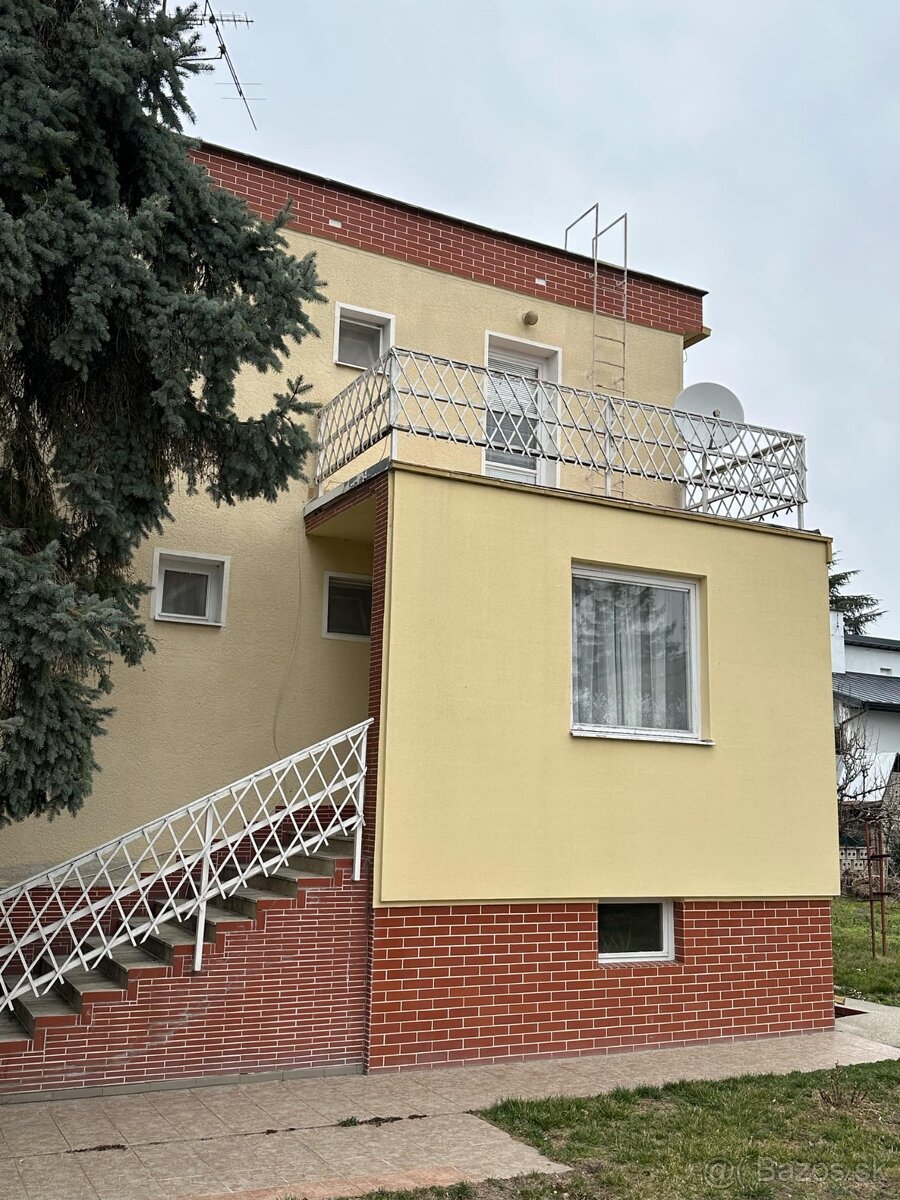 Rodinný dom v Bene
