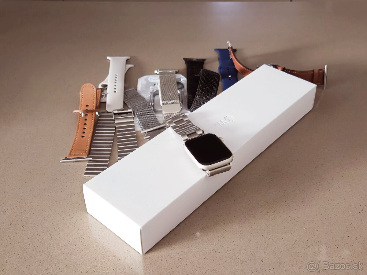 Apple Watch Series 7 45mm + kopa príslušenstva