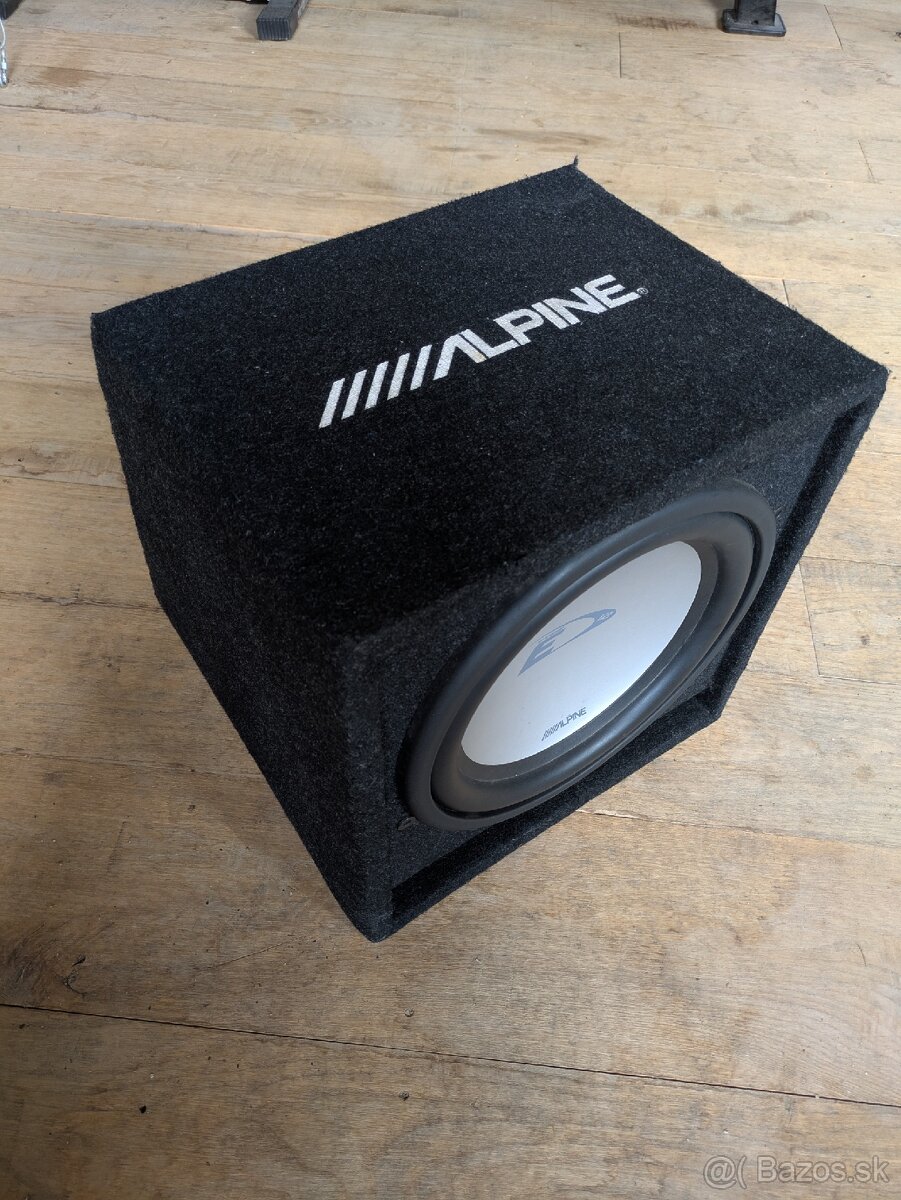 Alpine 12 subwoofer do auta