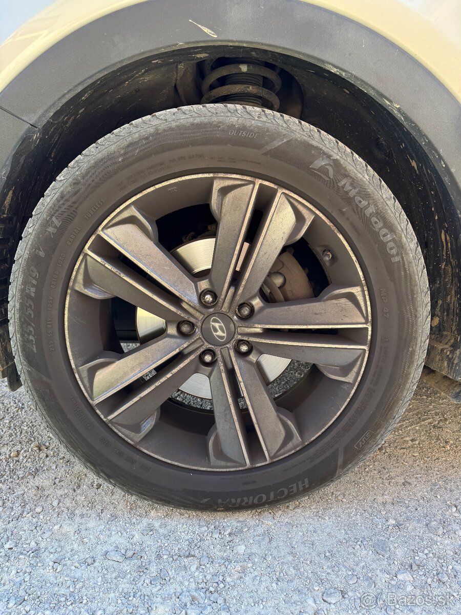 Predám 4x letné pneumatiky zn.Matador Hectora 3 SUV