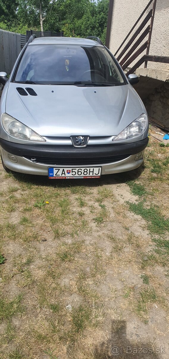 Predám Auto Peugeot 206