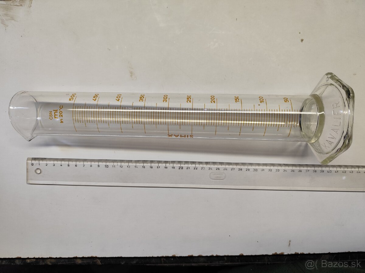 Odmerny valec , 0,5l