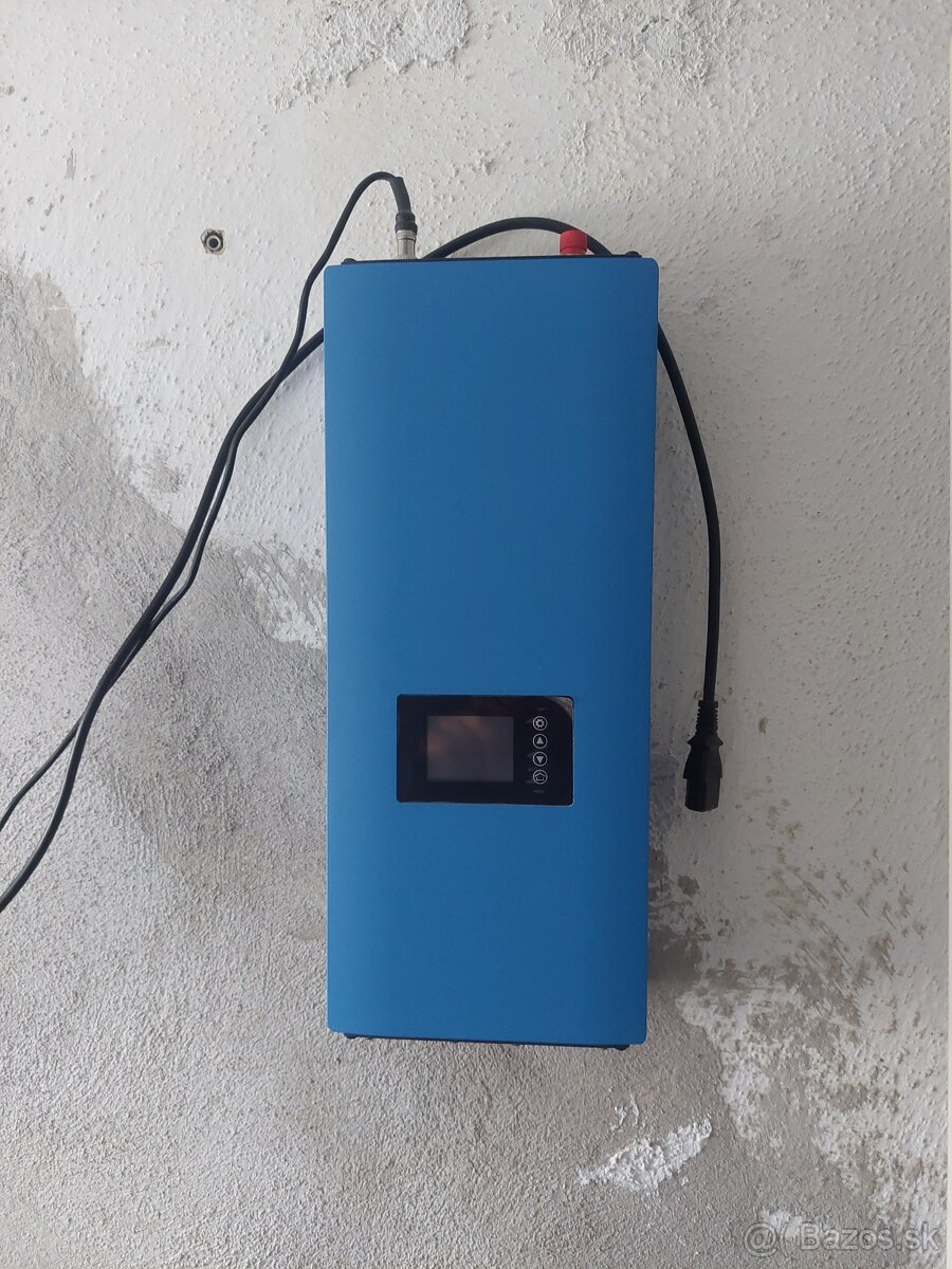 fotovoltaicky menic napätia SUN-2000G2