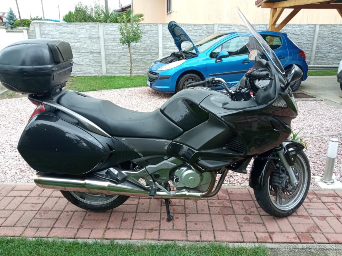 Honda deauville 700 nt
