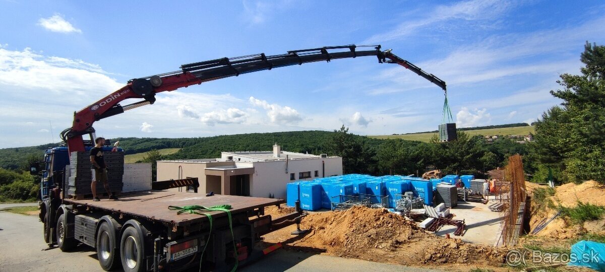 Silná hydraulická ruka 30 metrov