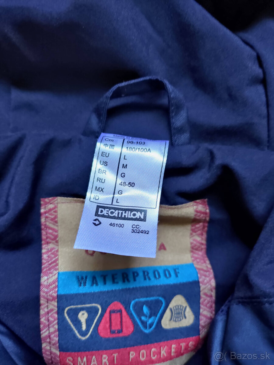 Pánska nepremokavá turistická bunda Quechua NH500, L