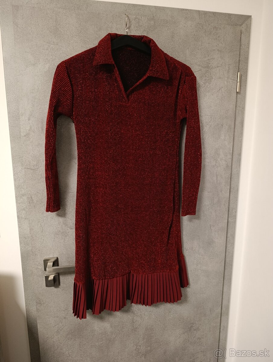 Elegantní třpytivé šaty