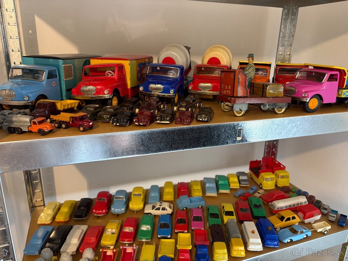 Zbieram STARÉ HRAČKY