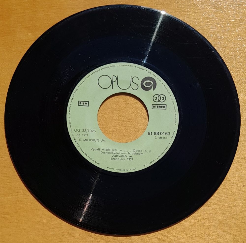 Kto daruje LP platne