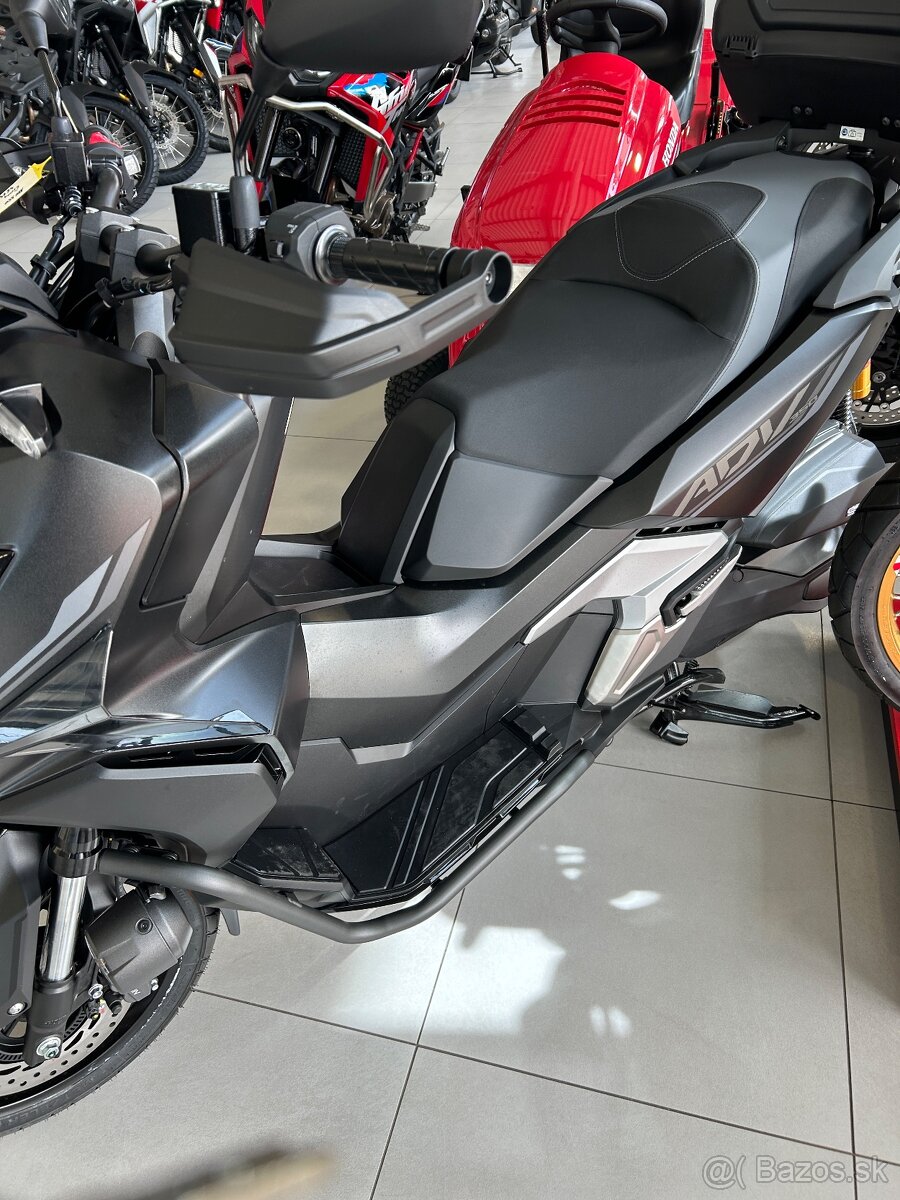 Honda ADV 350