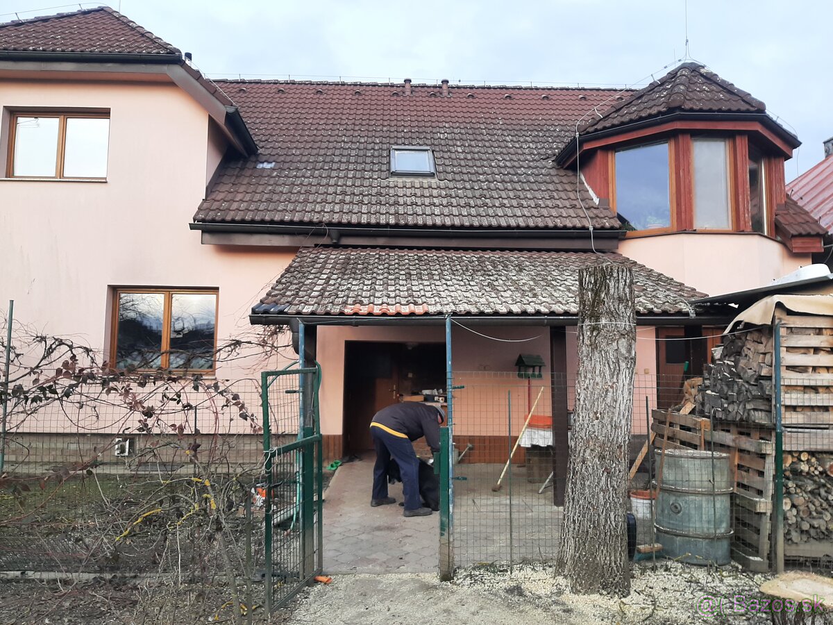 Orechovy kmeň
