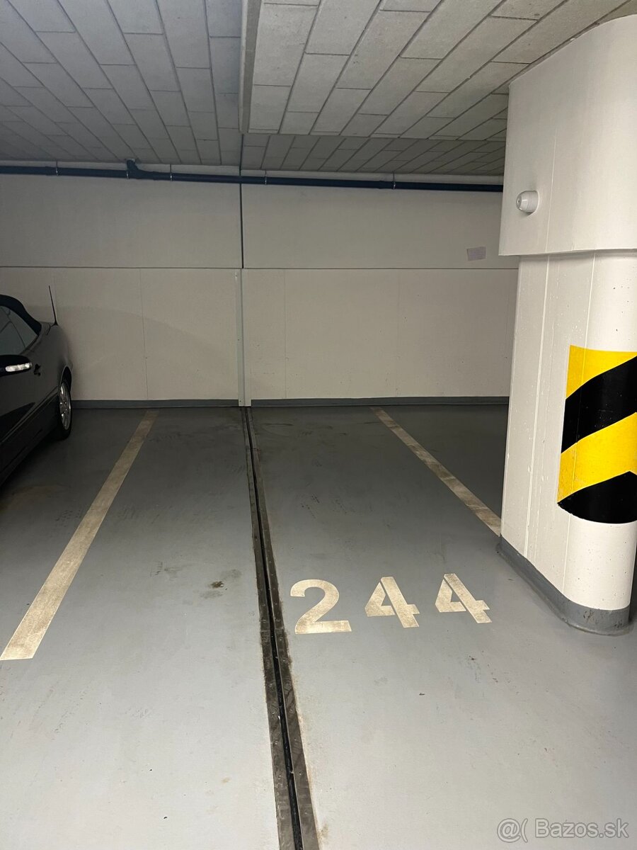 Podzemné parkovacie miesto Albelli