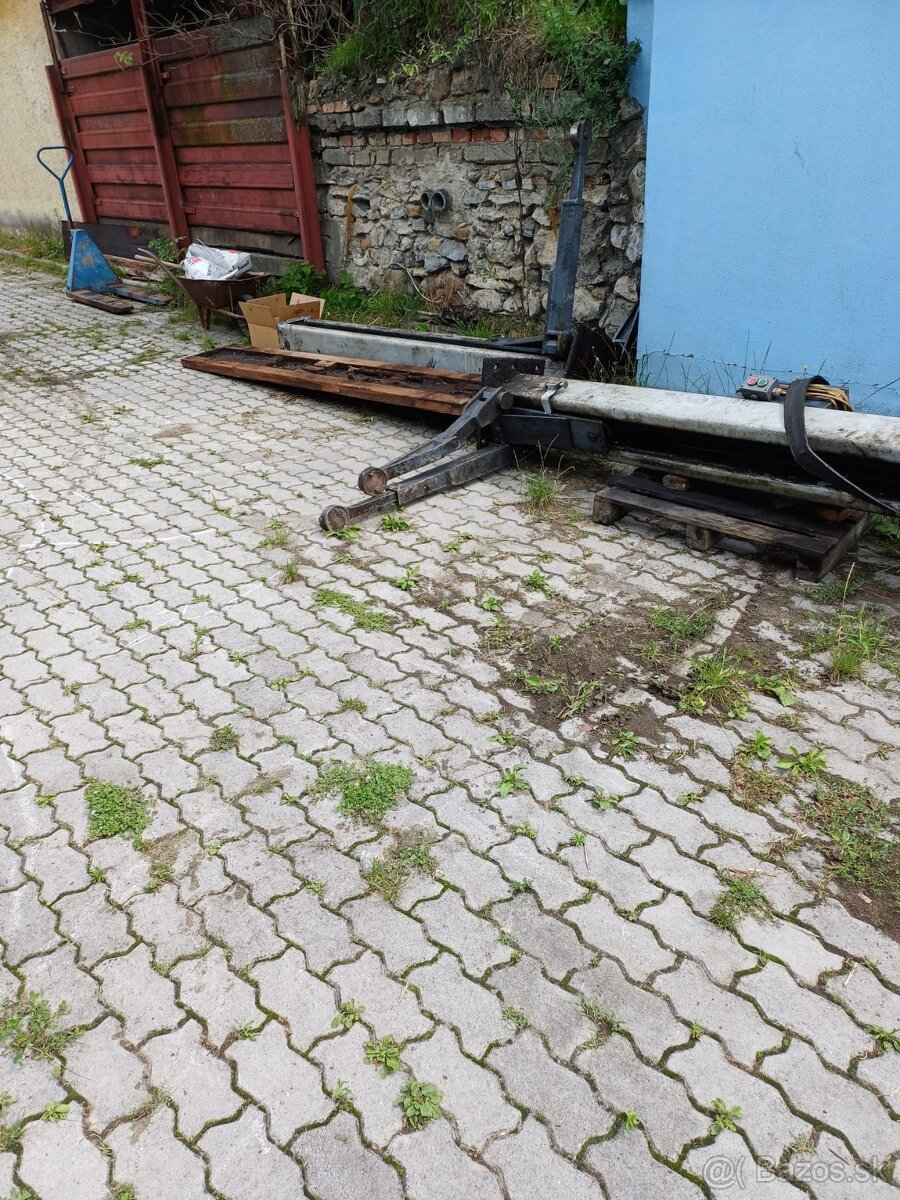 Dvojstĺpovy zdvihák