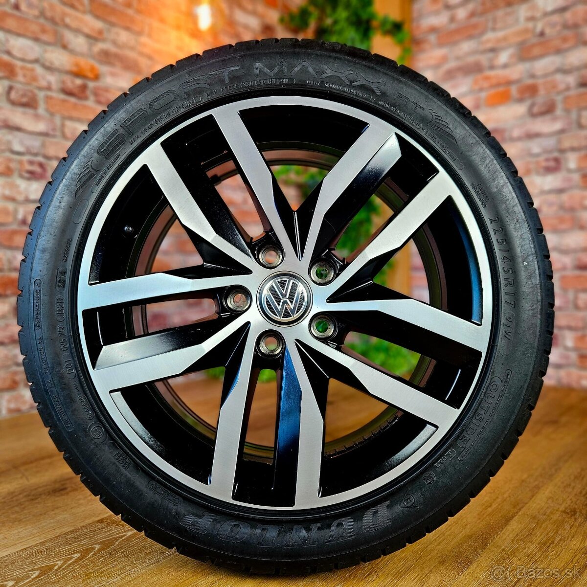 Alu R17 5x112 orig. VW Golf VII + letné pneu 225/45 R17