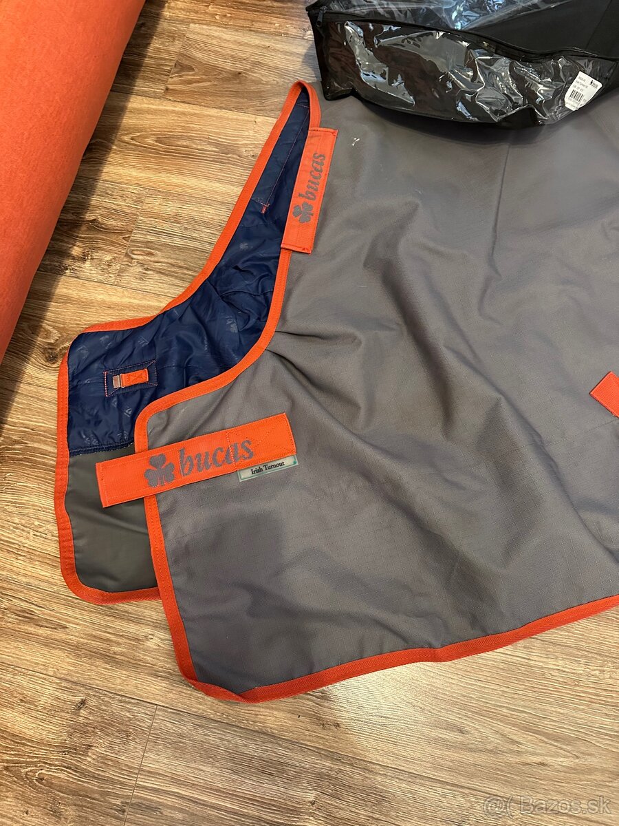 Bucas - výbehová deka na koňa