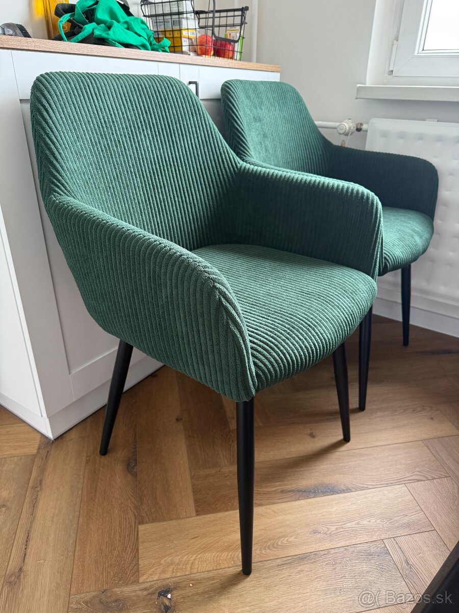 Jedálenské stoličky