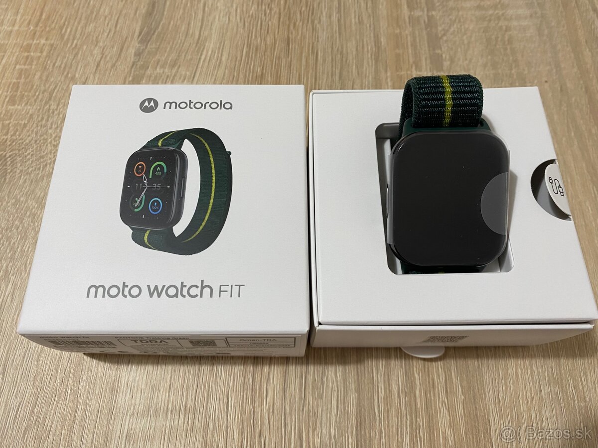 Hodinky Motorola moto watch FIT