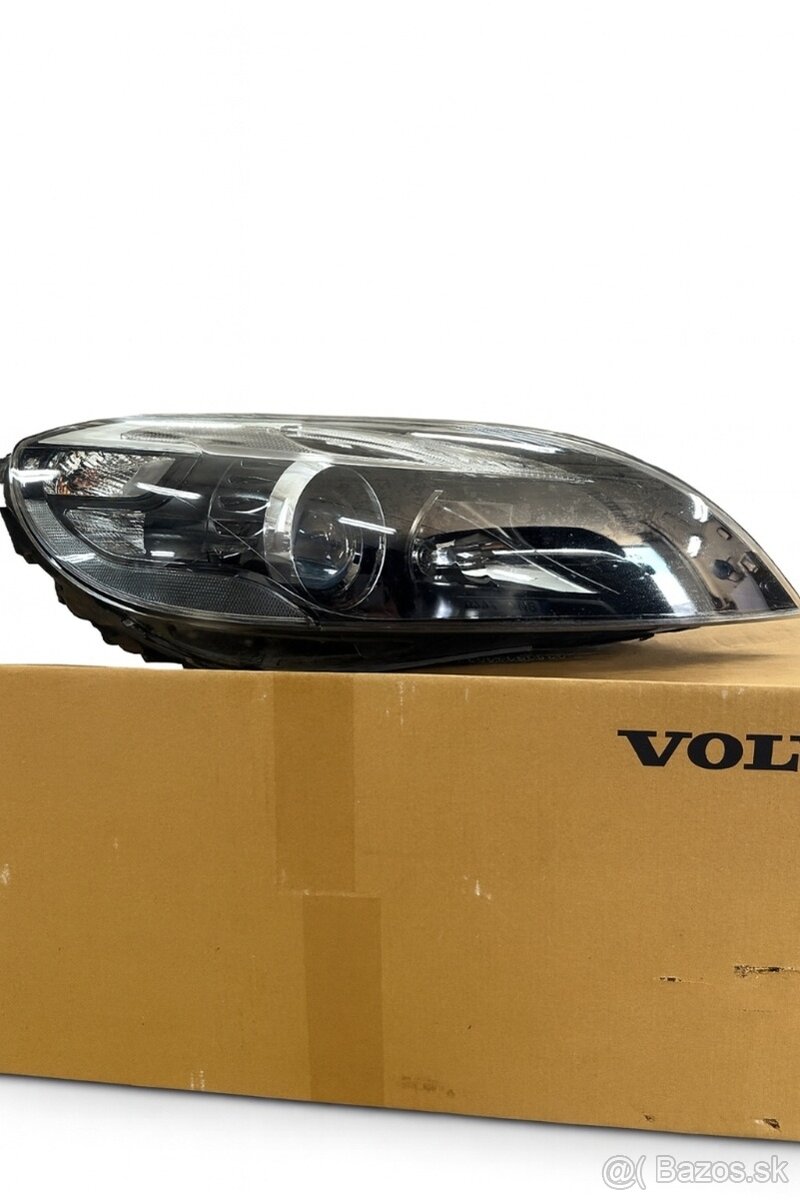 Pravé přední světlo VOLVO V40/ V40 CC
