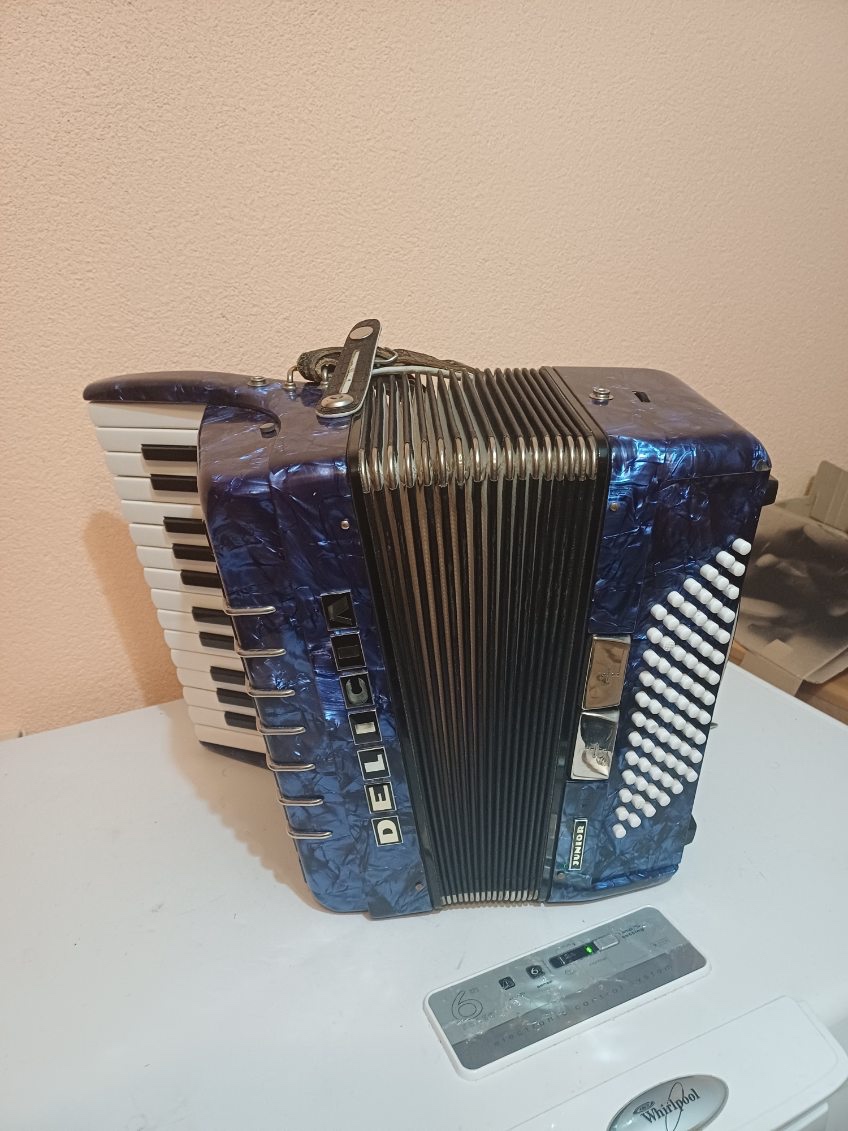 Predám akordeón Delicia