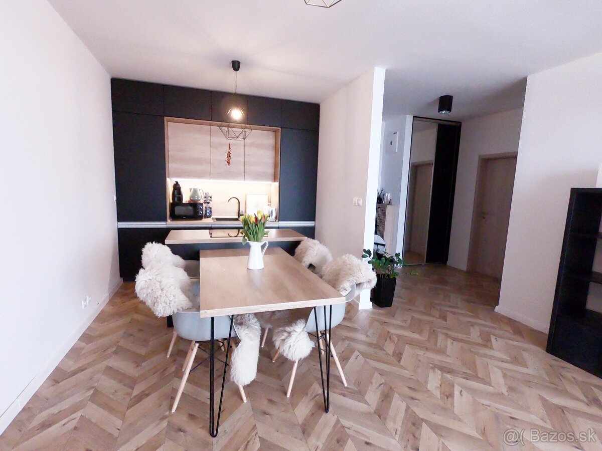 REZERVOVANÉ Prémiový 2-izbový byt s terasou v EUROPALA