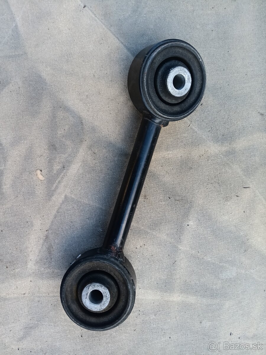 ULOŽENIE MOTORA SILENTBLOK LANCIA LYBRA 1.9 JTD