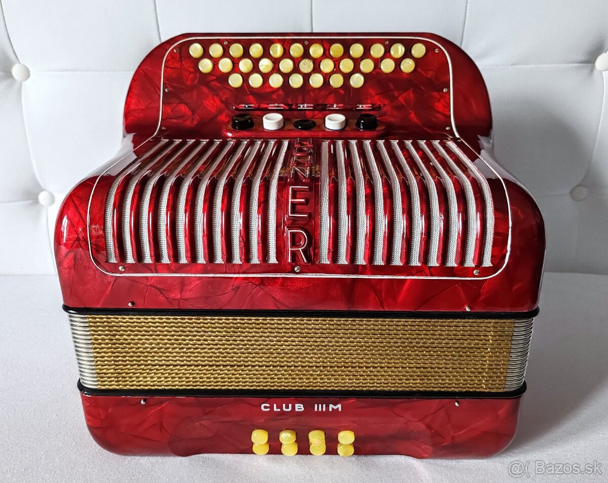 Predam heligonku HOHNER CLUB III M