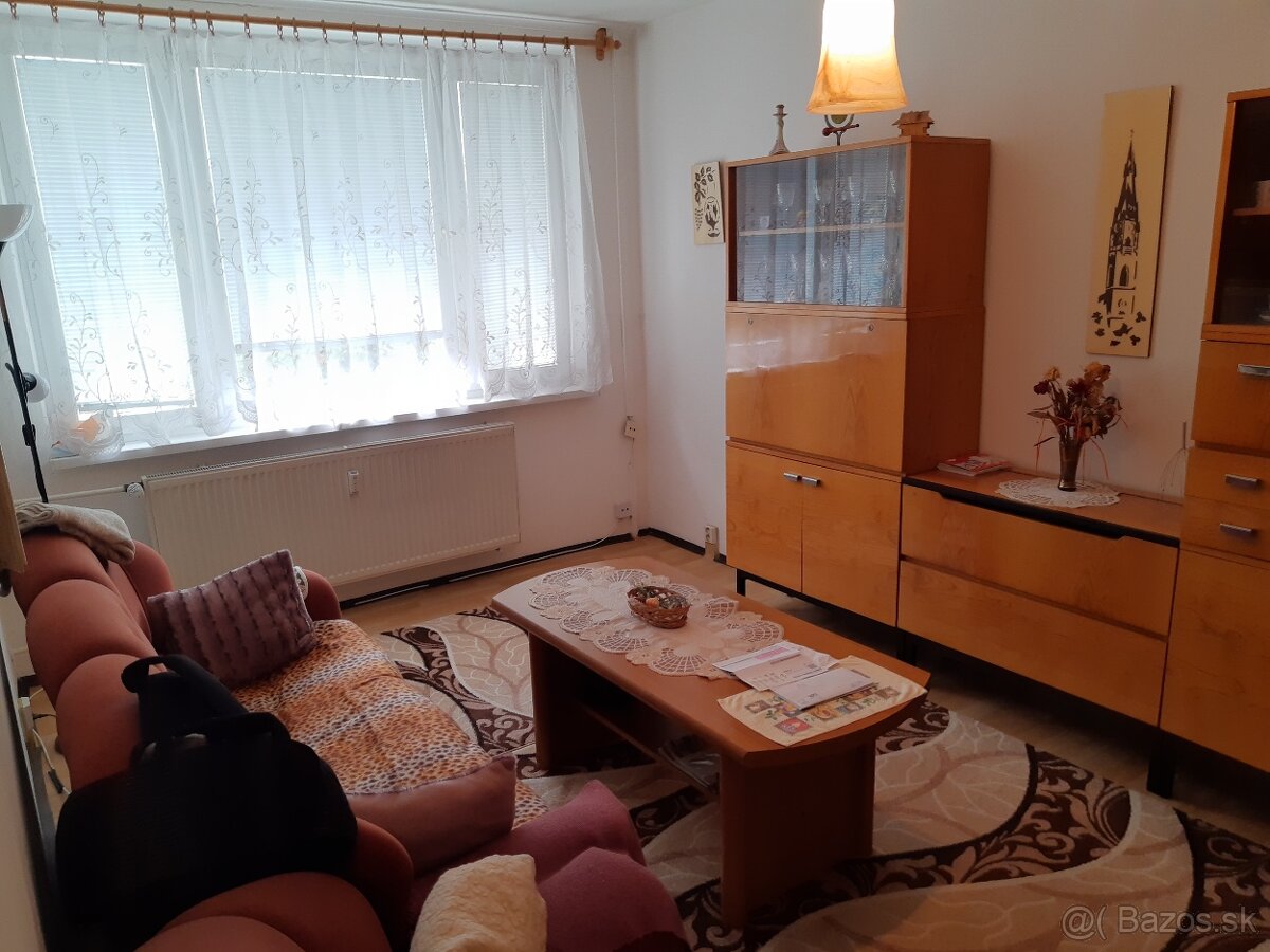 Prenájom 2. izb. bytu na konci Jazera