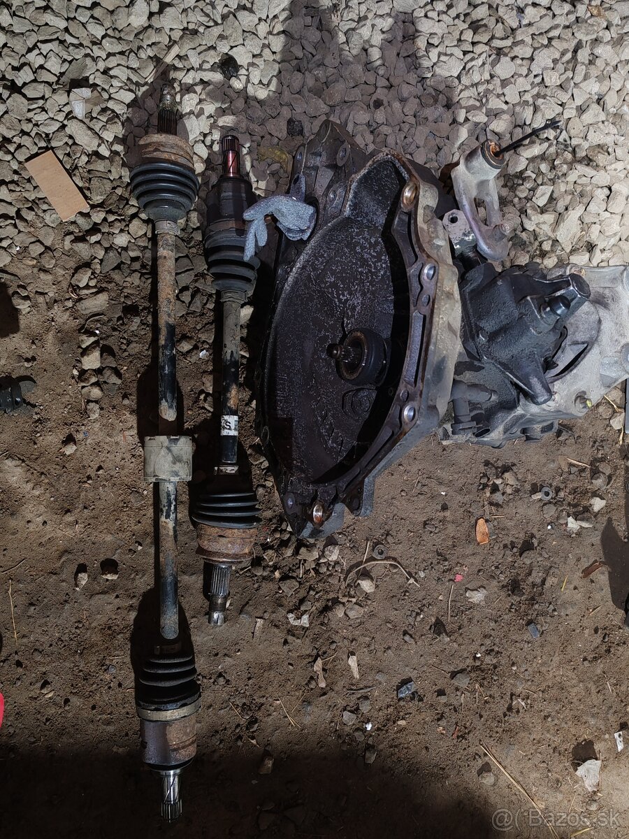 Corda D 1,2 prevodovka + poloosi