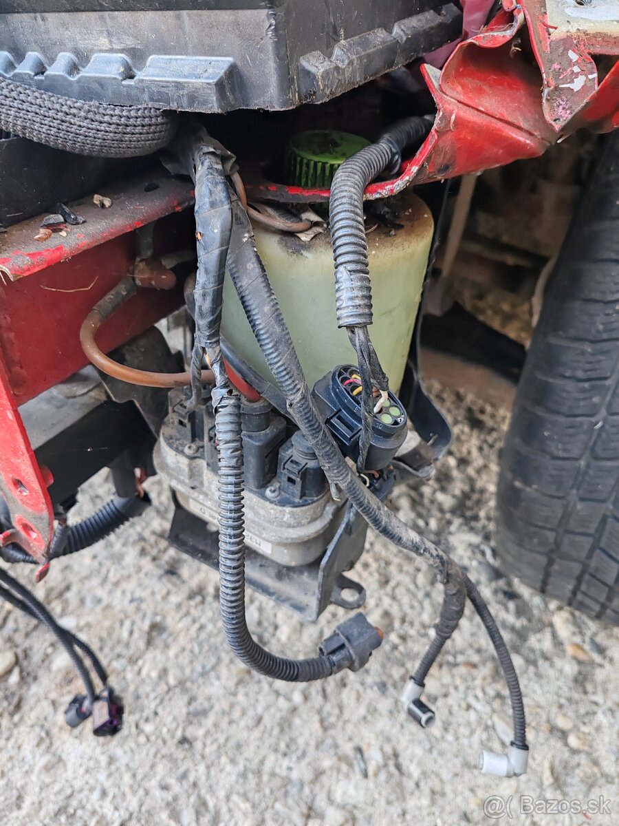 ŠKODA FABIA servomotor