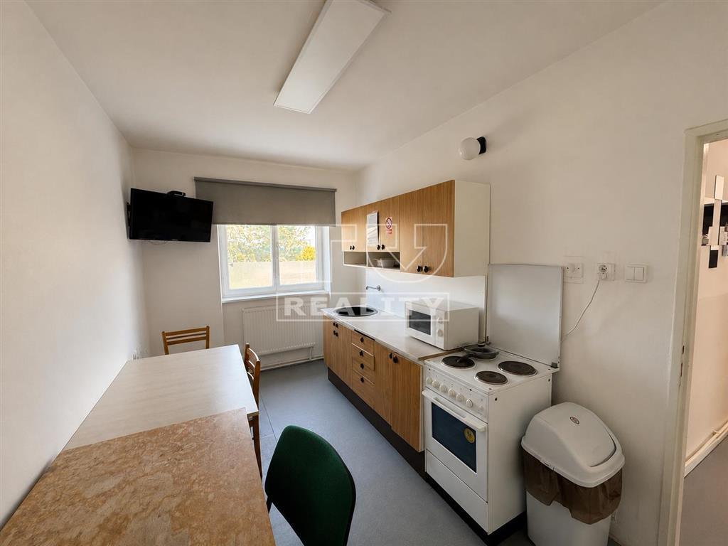 2 IZBOVÝ BYT, ŽILINA 52m2