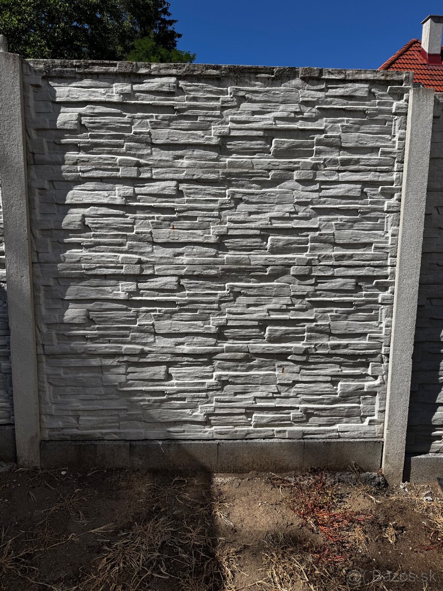 Betonovy plot platne