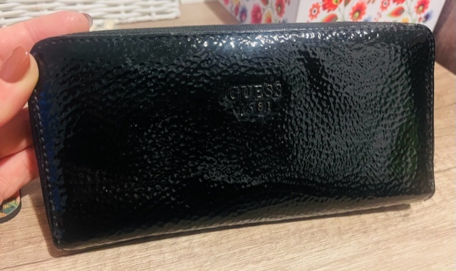 Peňaženka Guess - používaná