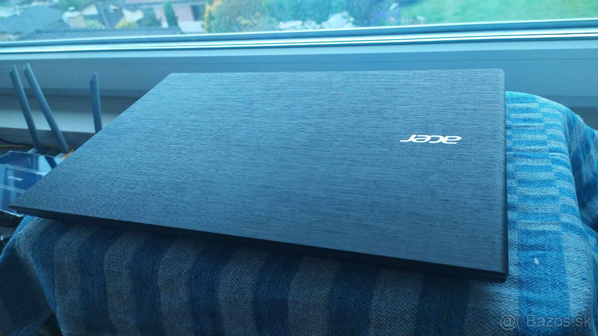 Predám Notebook Acer Aspire E 15