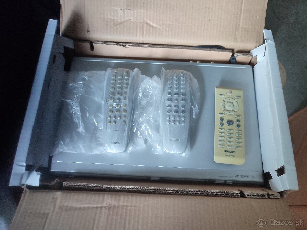 Dvd 4 x, domáce kino Panasonic,2x Subwoofer Panasonic