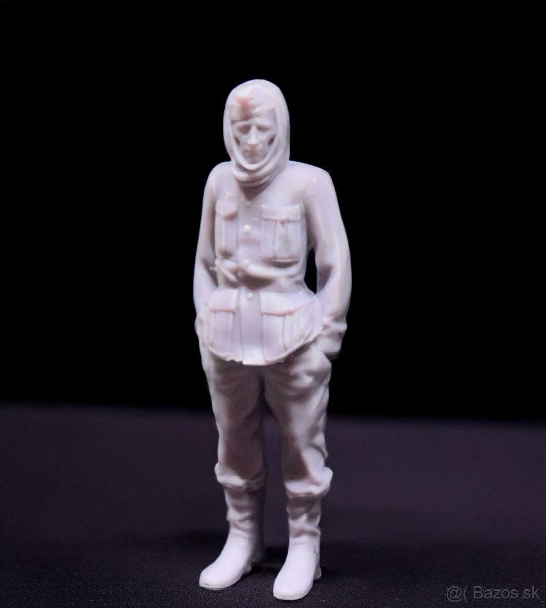 1:35 Zajatý nemecký vojak