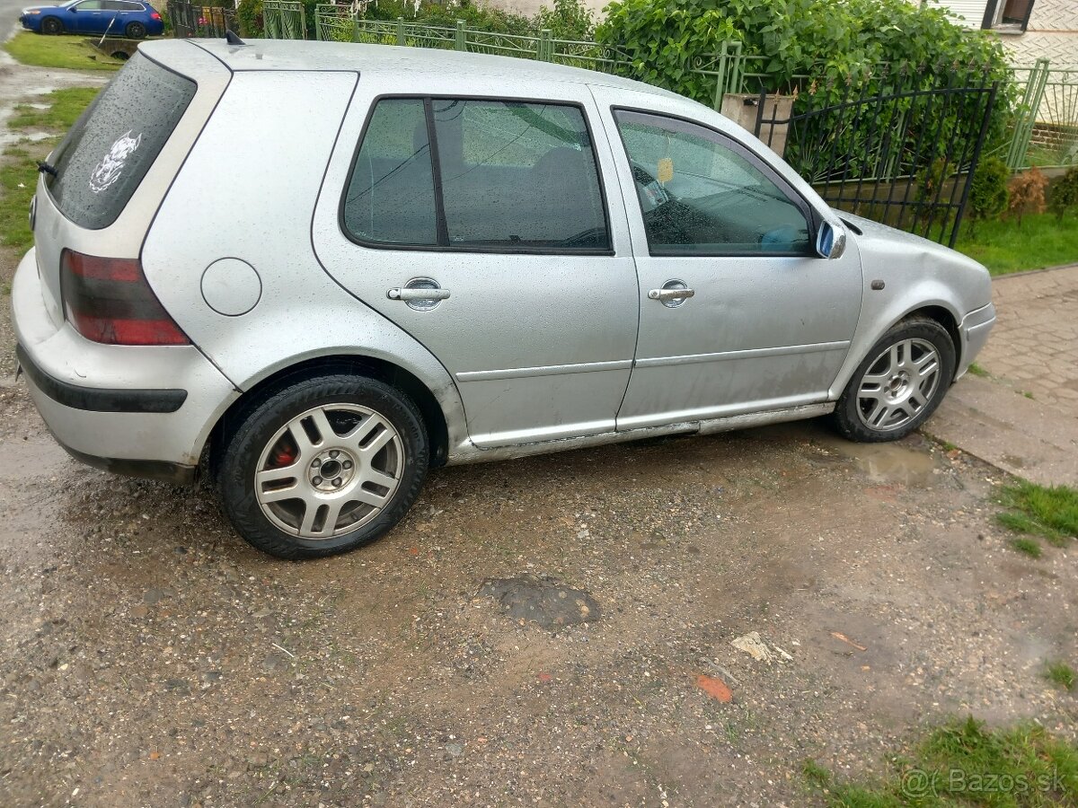 Golf 4