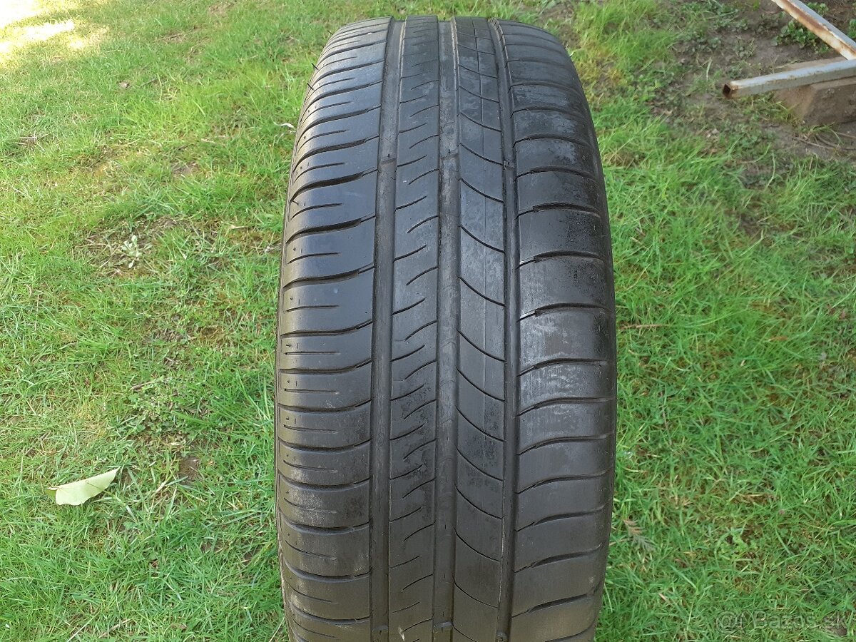 205/60 r16 MICHELIN , letné, 4ks, 6mm