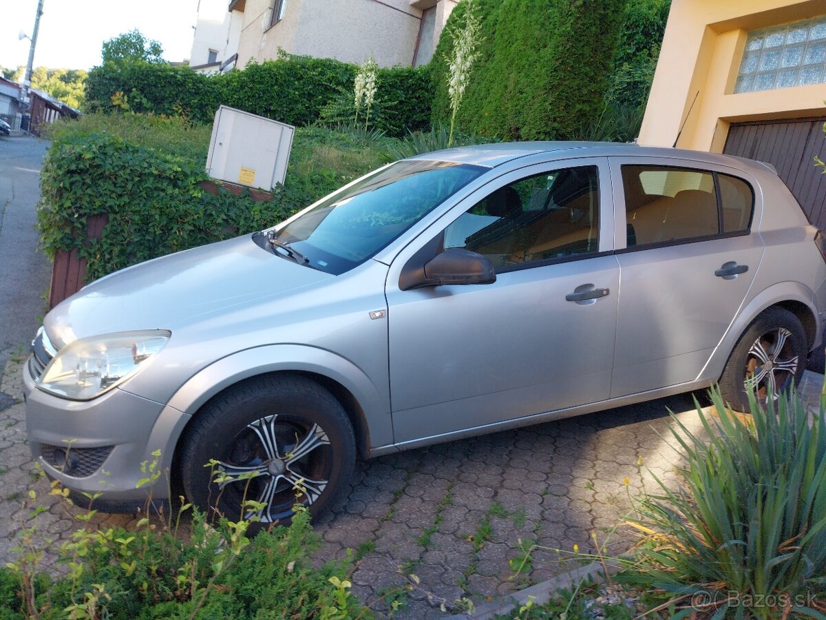 0pel astra h kombi
