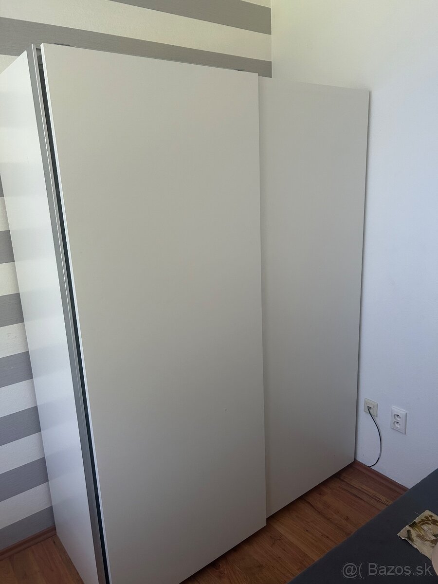 Skriňa IKEA PAX