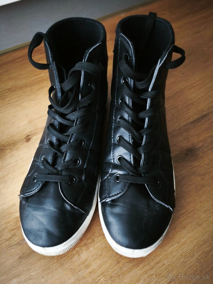 Topánky veľ 41 Zn Terranova