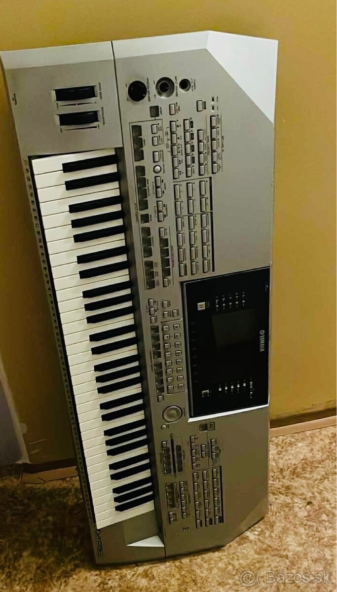 Yamaha Tyros 2