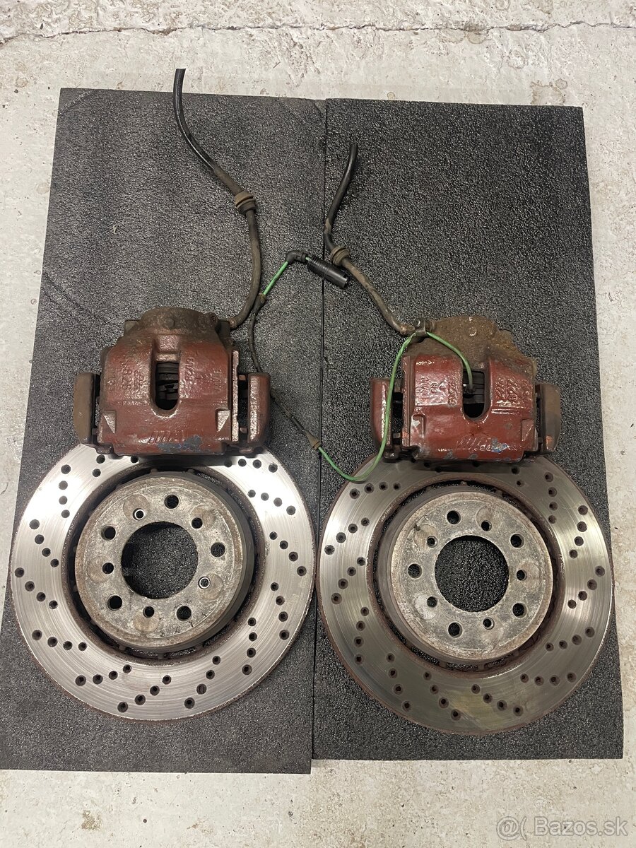 bmw e46 m3 predne brzdove strmene