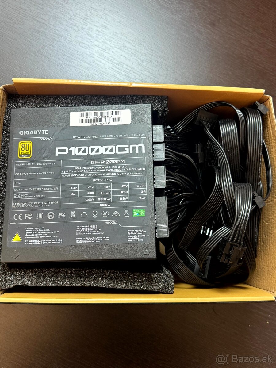 PC zdroj Gigabyte GP-P1000GM