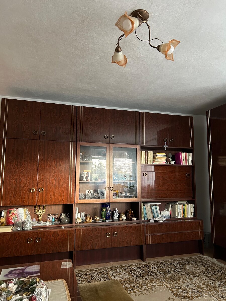 Darujem obyvaciu stenu