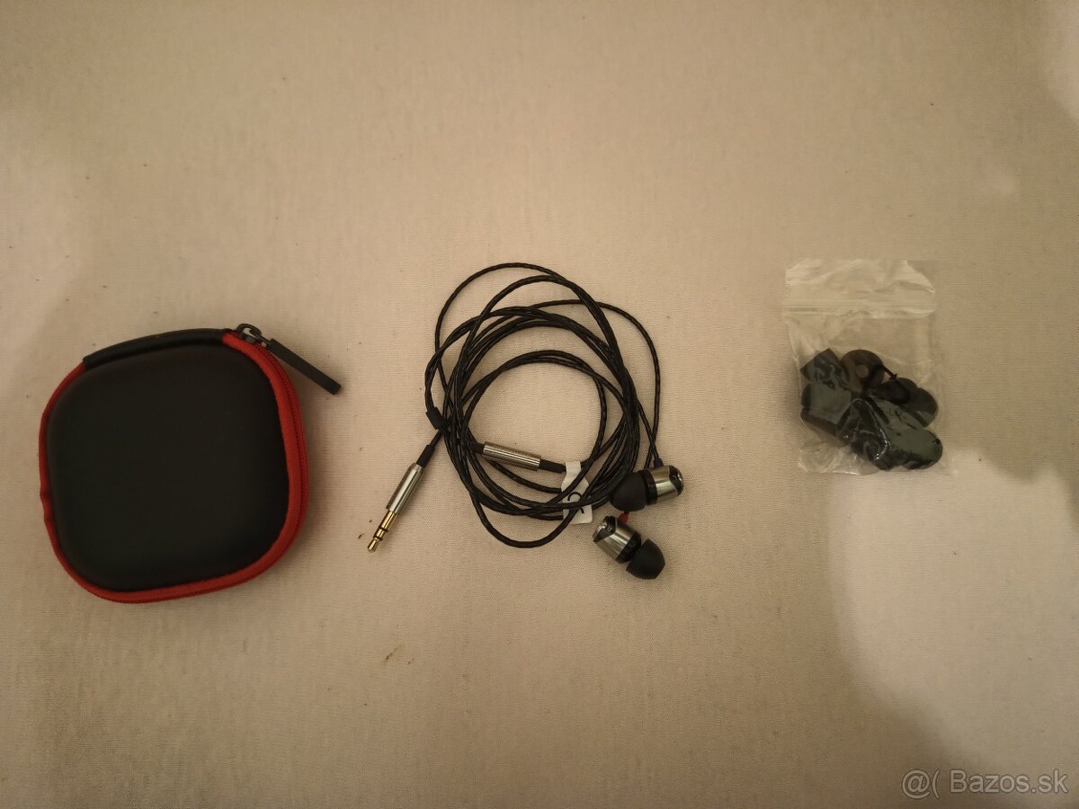 Slúchadlá do uší SoundMAGIC E10, Silver
