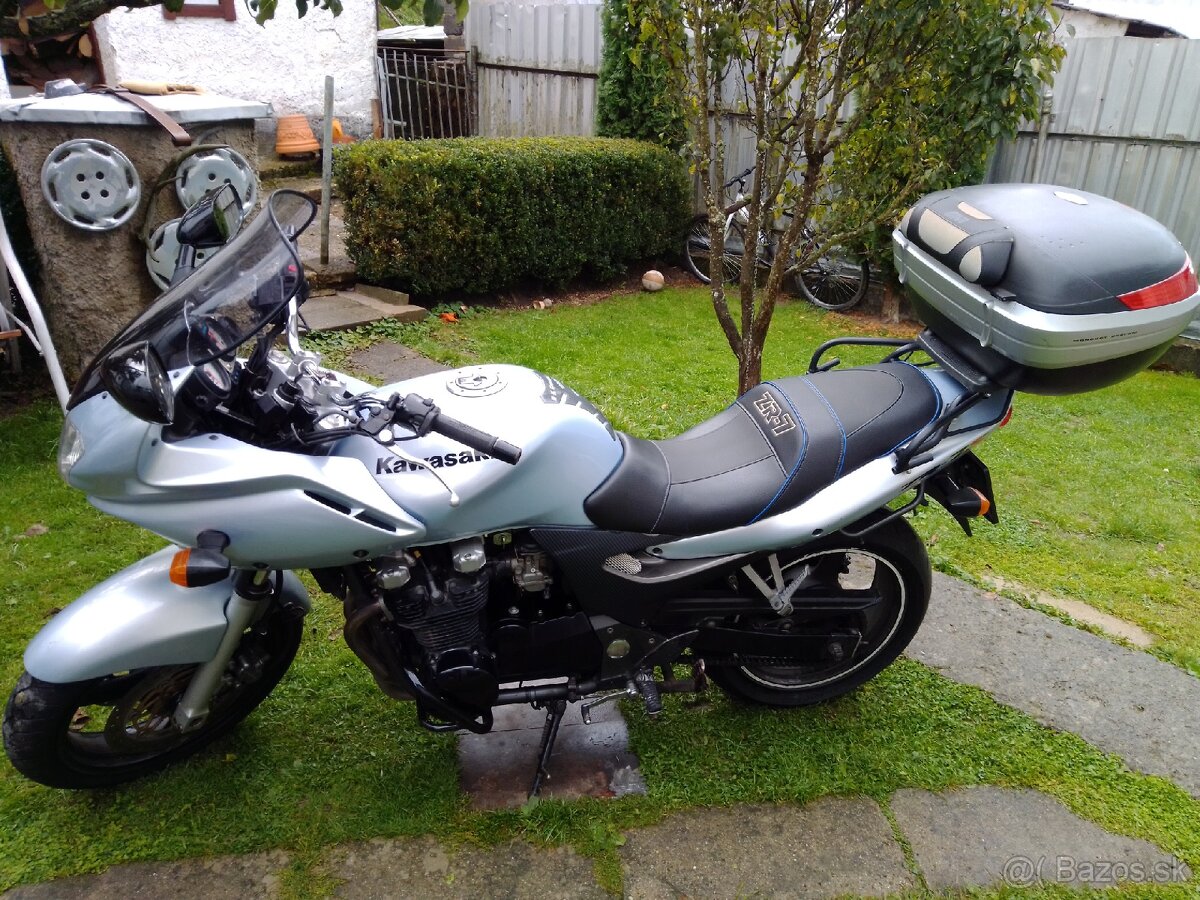 Predám kawasaki zr750s