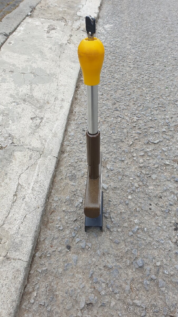 Bezpečnostný zámok pedálov