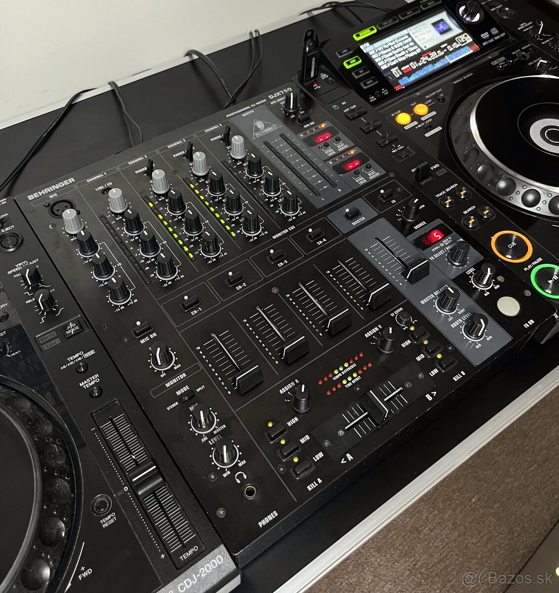 Behringer DJX750
