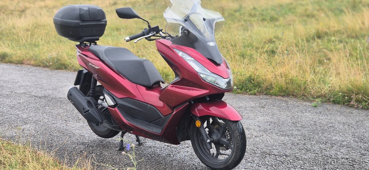 Honda PCX 125 rezervovane do 14.7.